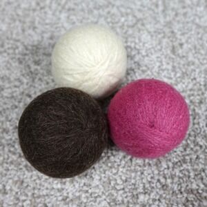 Set of 3 Wool Dryer Balls Natural Fabric Softener Reusable Pink Brown Cream